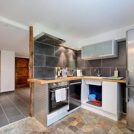 Riverside Апартаменты